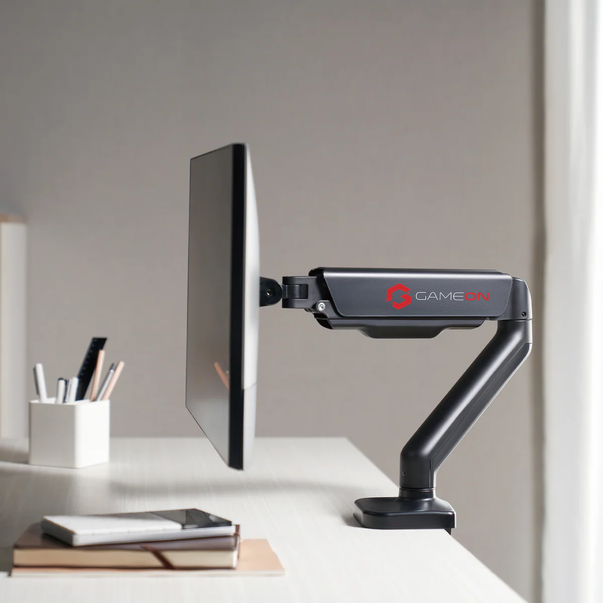 GameOn Professional Monitor Arm for 17 to 32-inch Screens up to 9kg - Image 3